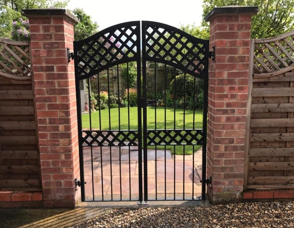 Bespoke Lattice style Gate